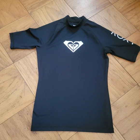 Roxy | Swim | Roxy Black Short Sleeve Rash Guard | Poshmark